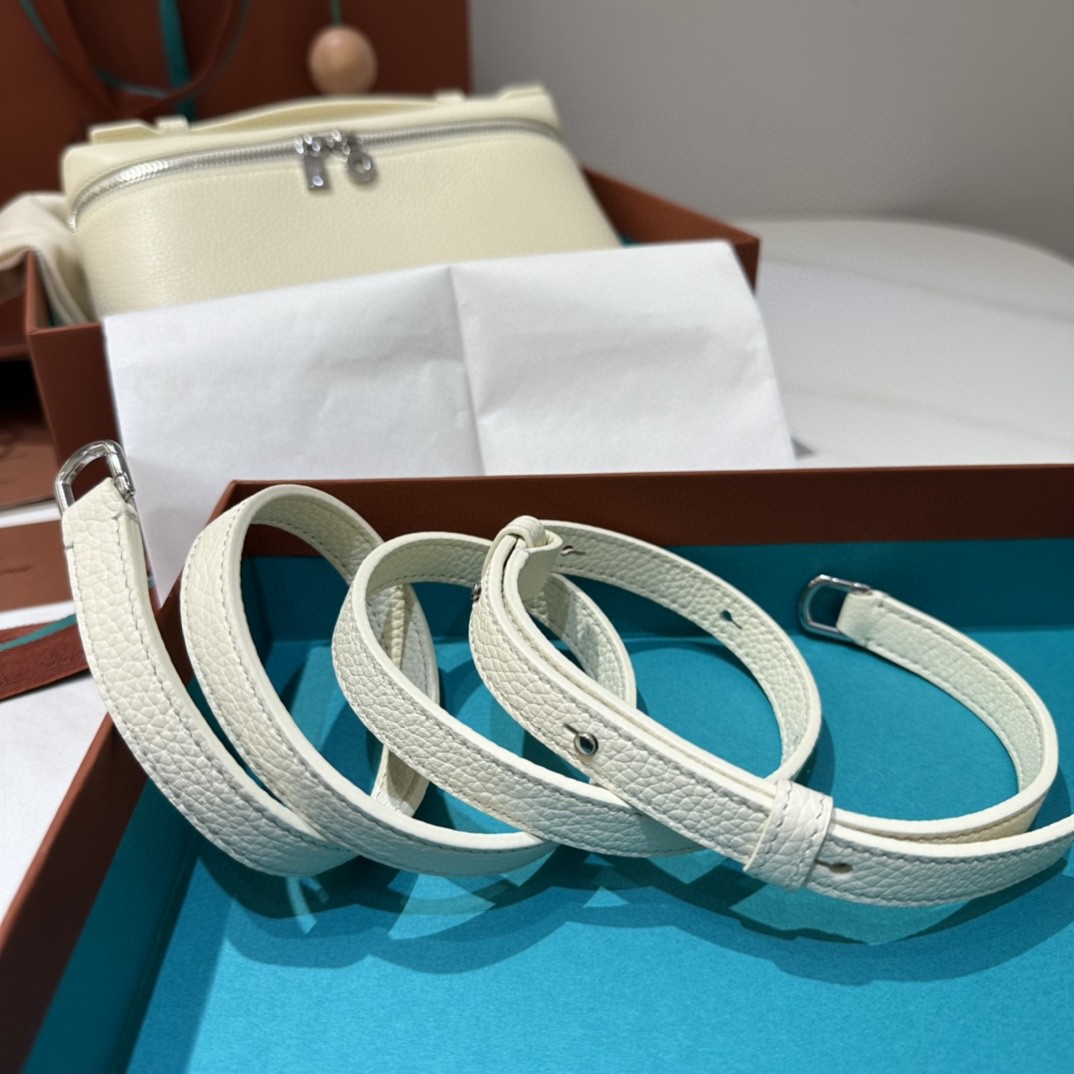 Loro Piana Extra Pocket L19 Grained Calfskin FAN4045