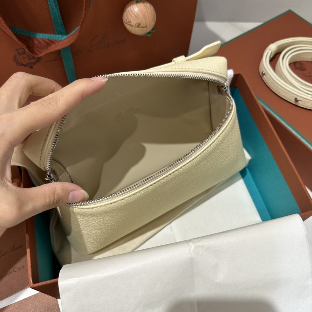 Loro Piana Extra Pocket L19 Grained Calfskin FAN4045