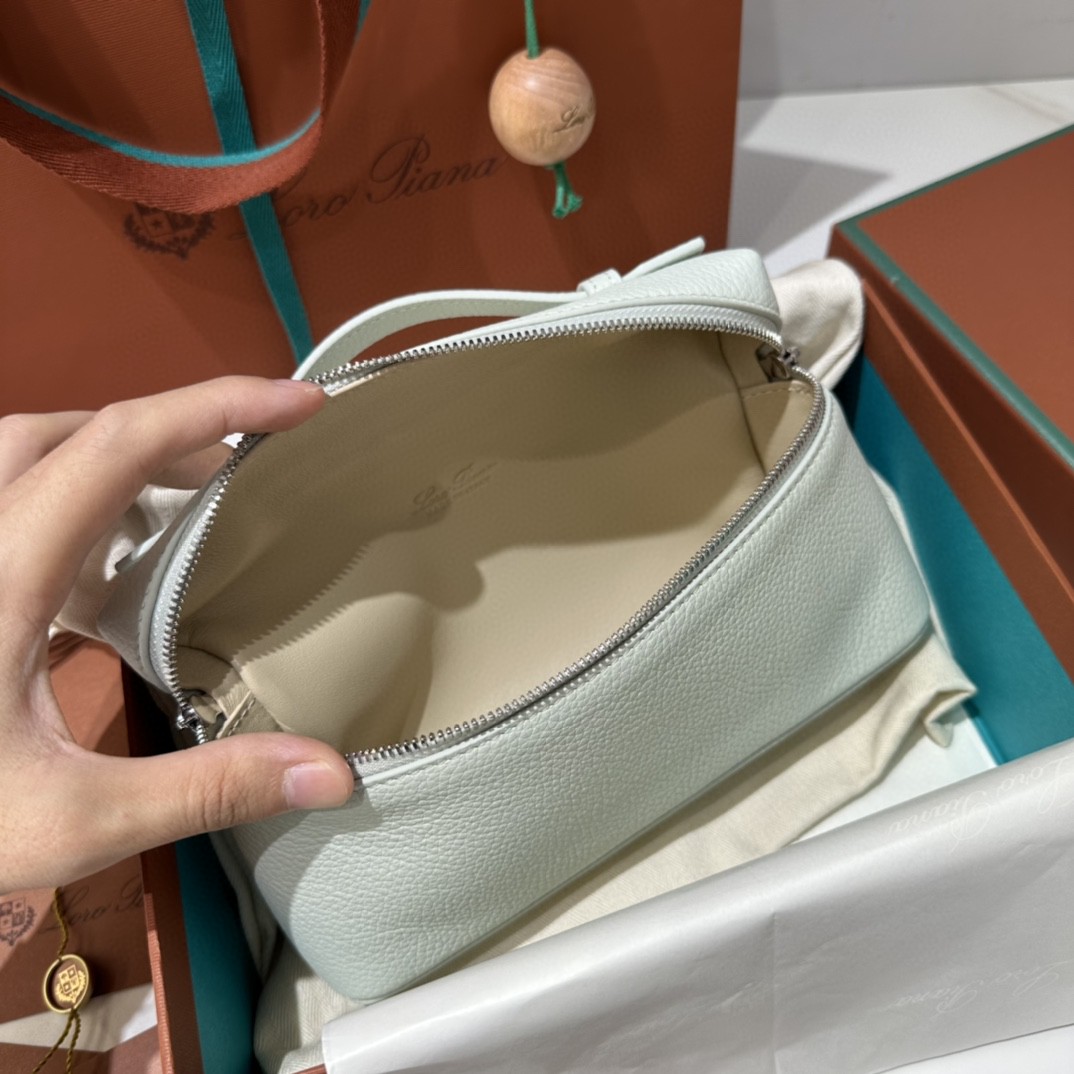 Loro Piana Extra Pocket L19 Grained Calfskin FAN4045