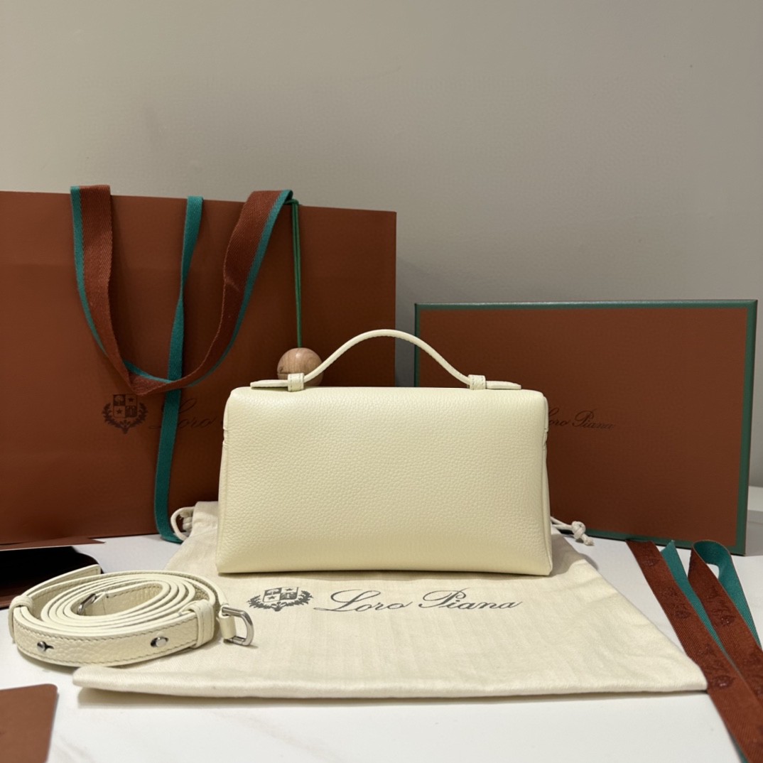 Loro Piana Extra Pocket L19 Grained Calfskin FAN4045