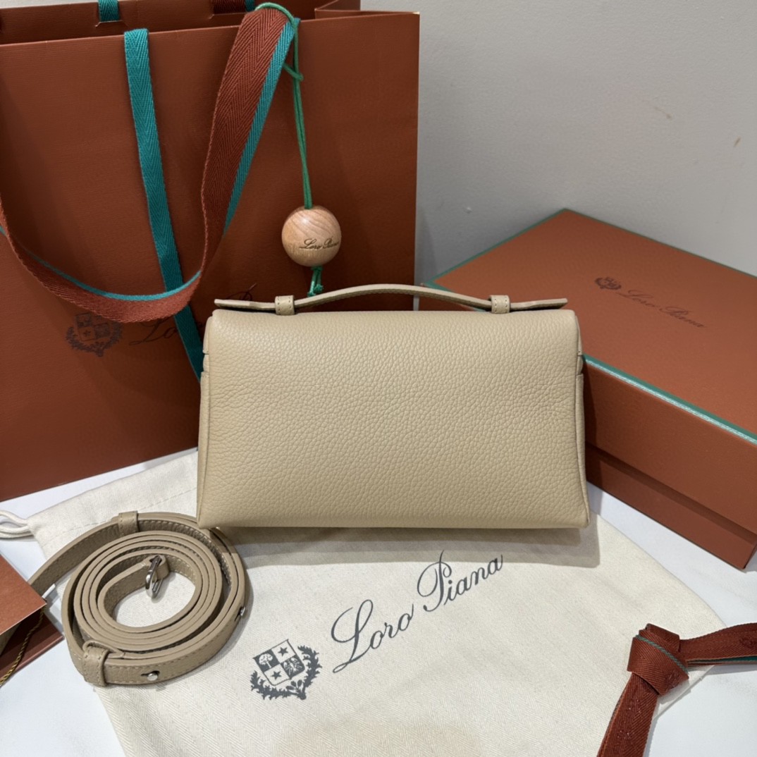 Loro Piana Extra Pocket L19 Grained Calfskin FAN4045