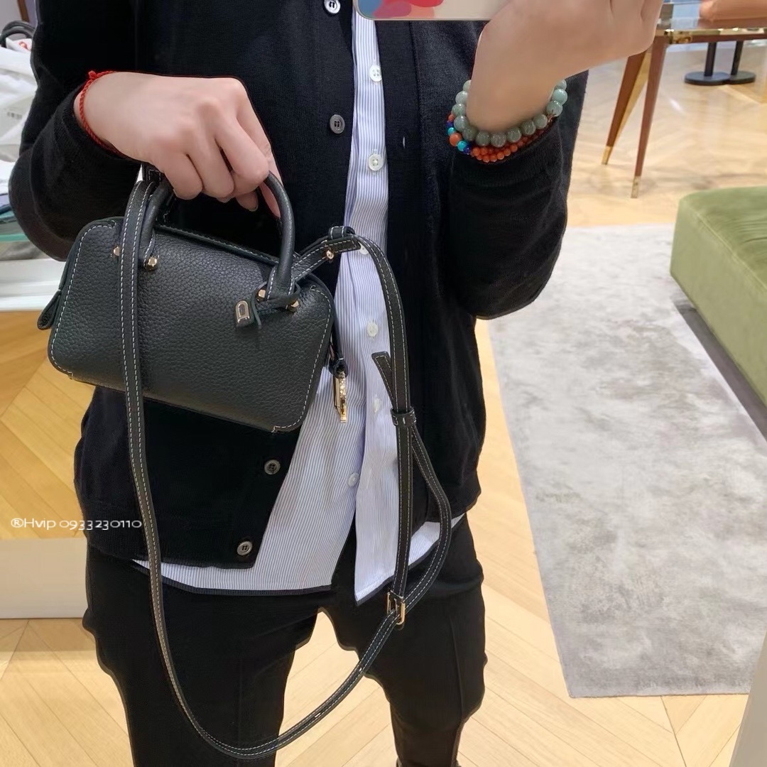 Delvaux Cool Box Nano in Taurillon Soft AA0669AQY