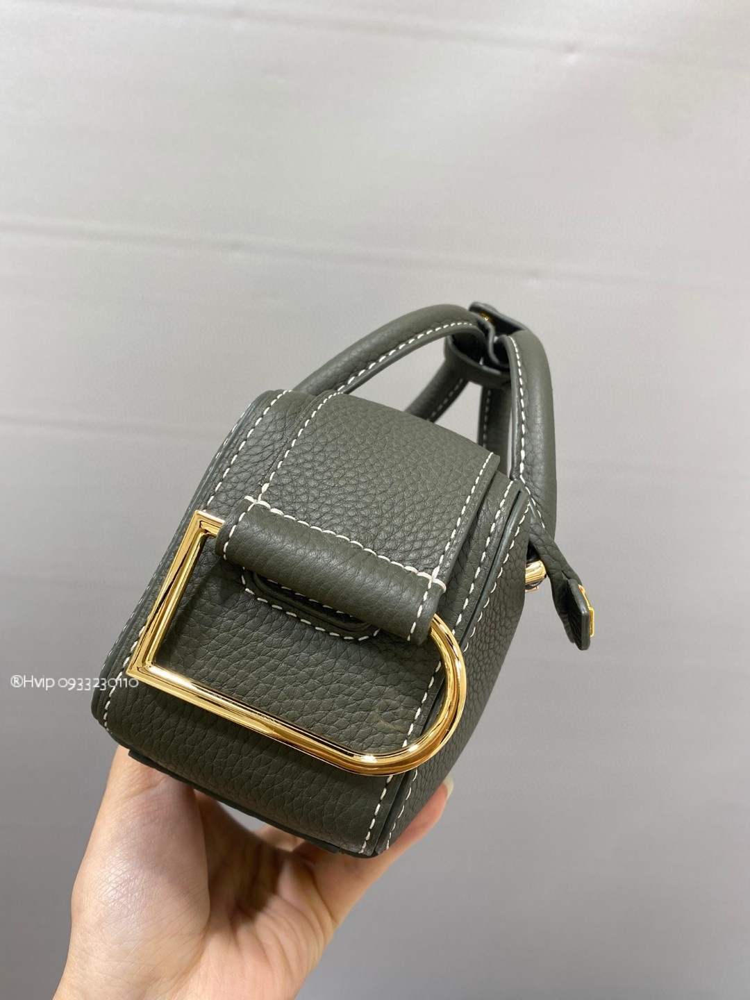 Delvaux Cool Box Nano in Taurillon Soft AA0669AQY