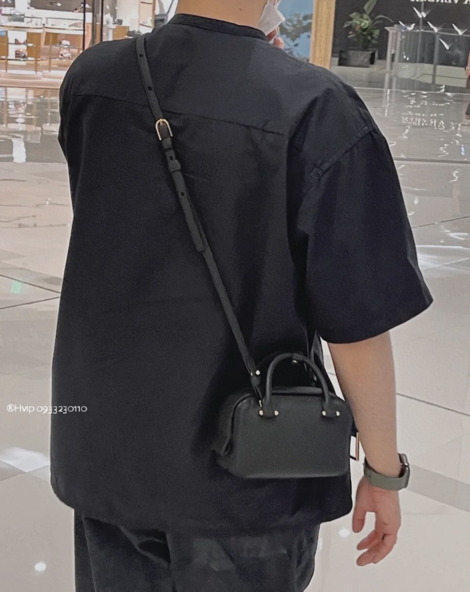 Delvaux Cool Box Nano in Taurillon Soft AA0669AQY099ZDO black