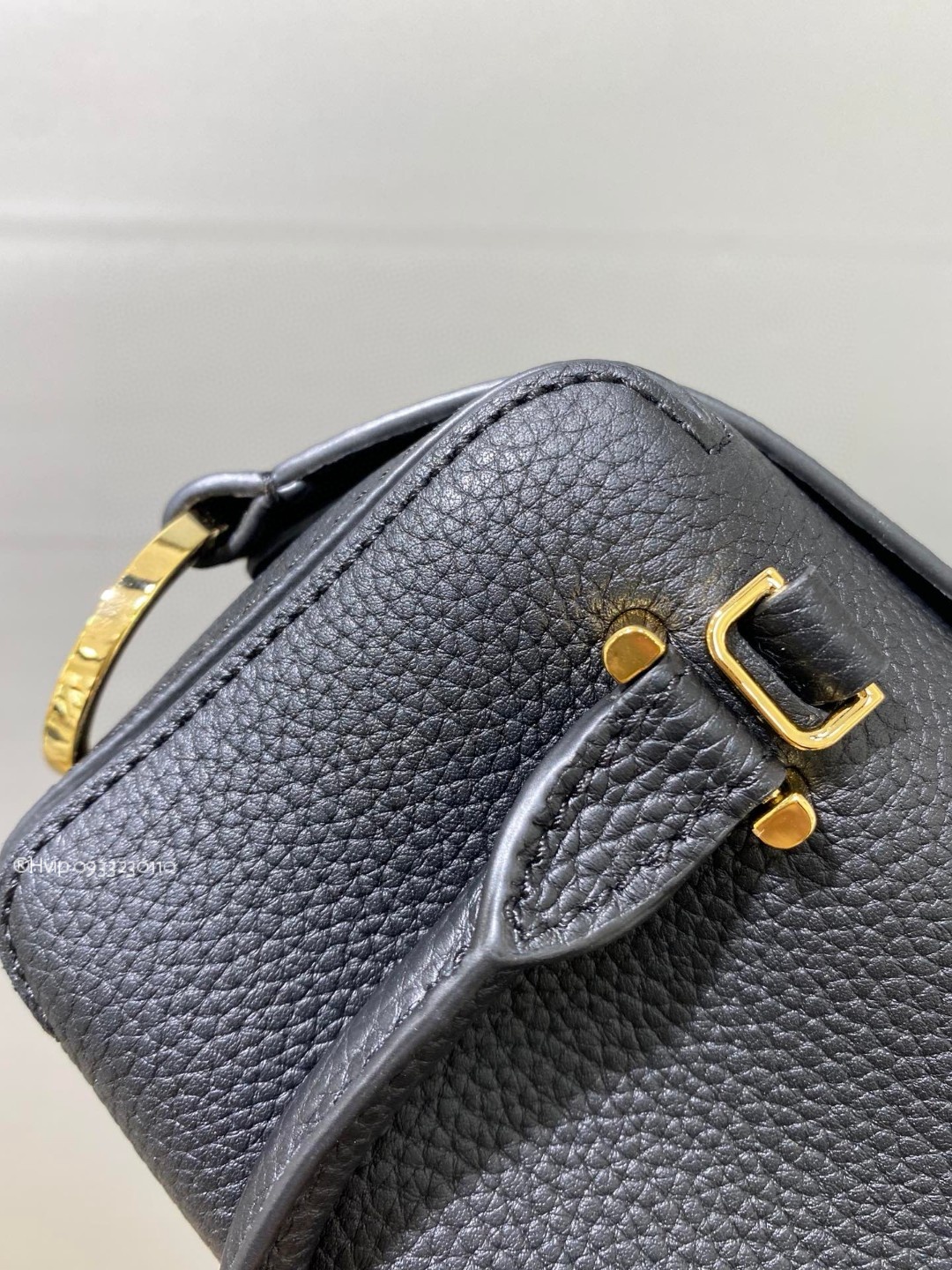Delvaux Cool Box Nano in Taurillon Soft AA0669AQY099ZDO black