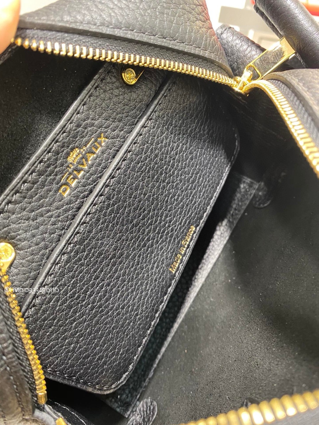 Delvaux Cool Box Nano in Taurillon Soft AA0669AQY099ZDO black