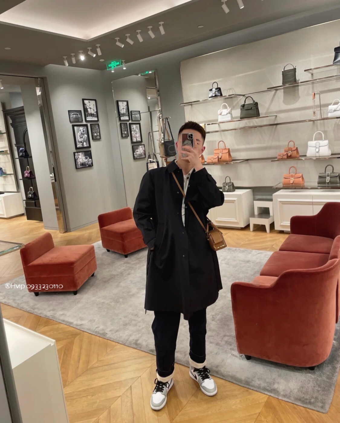 Delvaux Cool Box Nanoin Taurillon Soft AA0669AQY0ADNDO Vegetal - Ivory