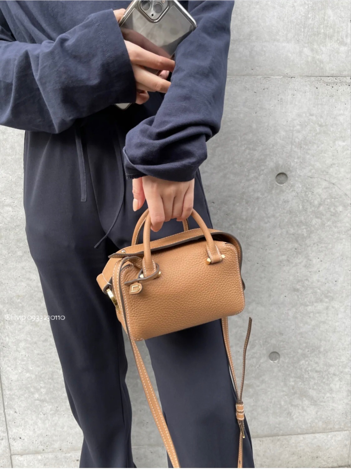 Delvaux Cool Box Nanoin Taurillon Soft AA0669AQY0ADNDO Vegetal - Ivory