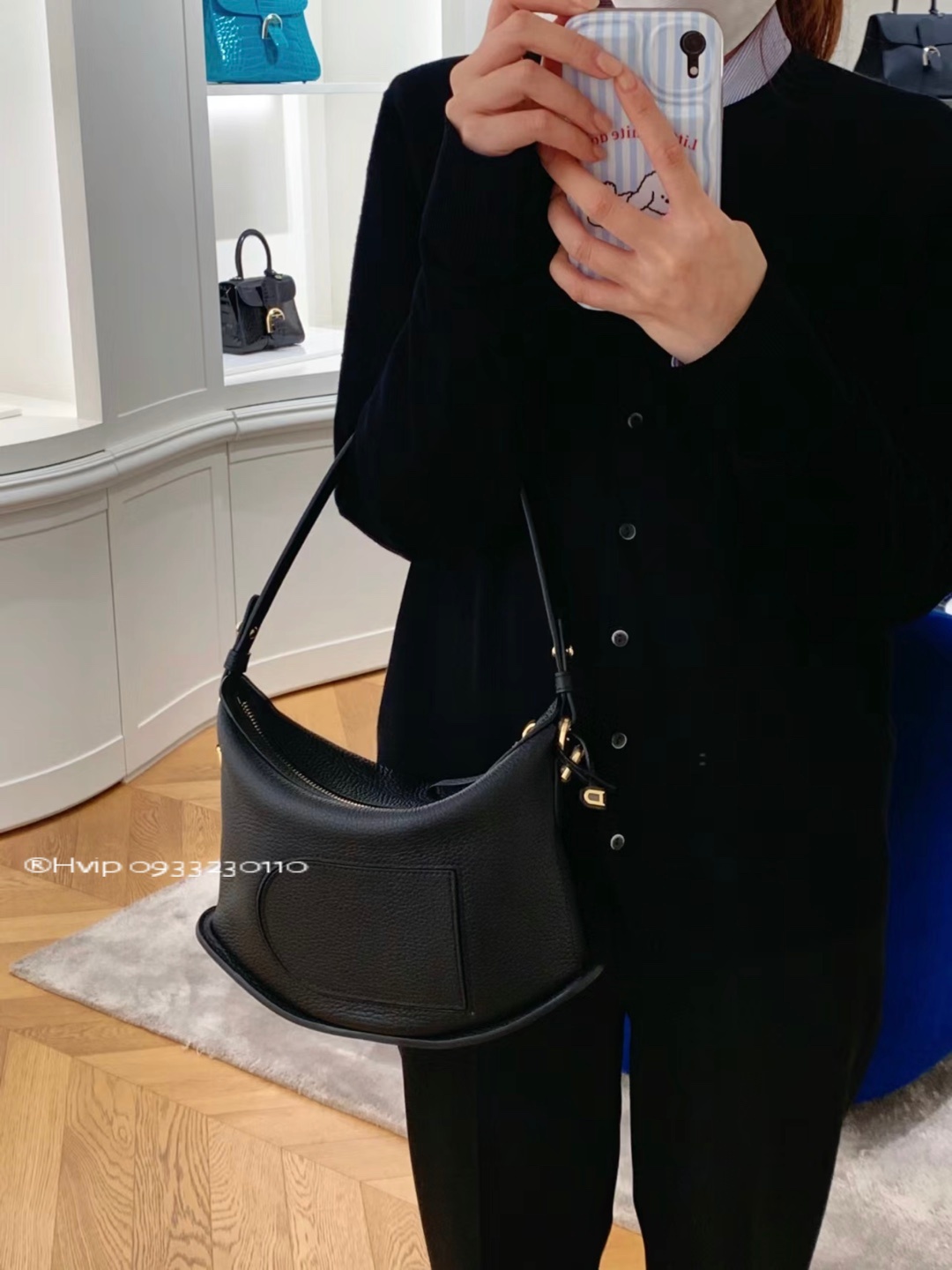 Delvaux Pin Swingin Taurillon Soft AA0601AQY black