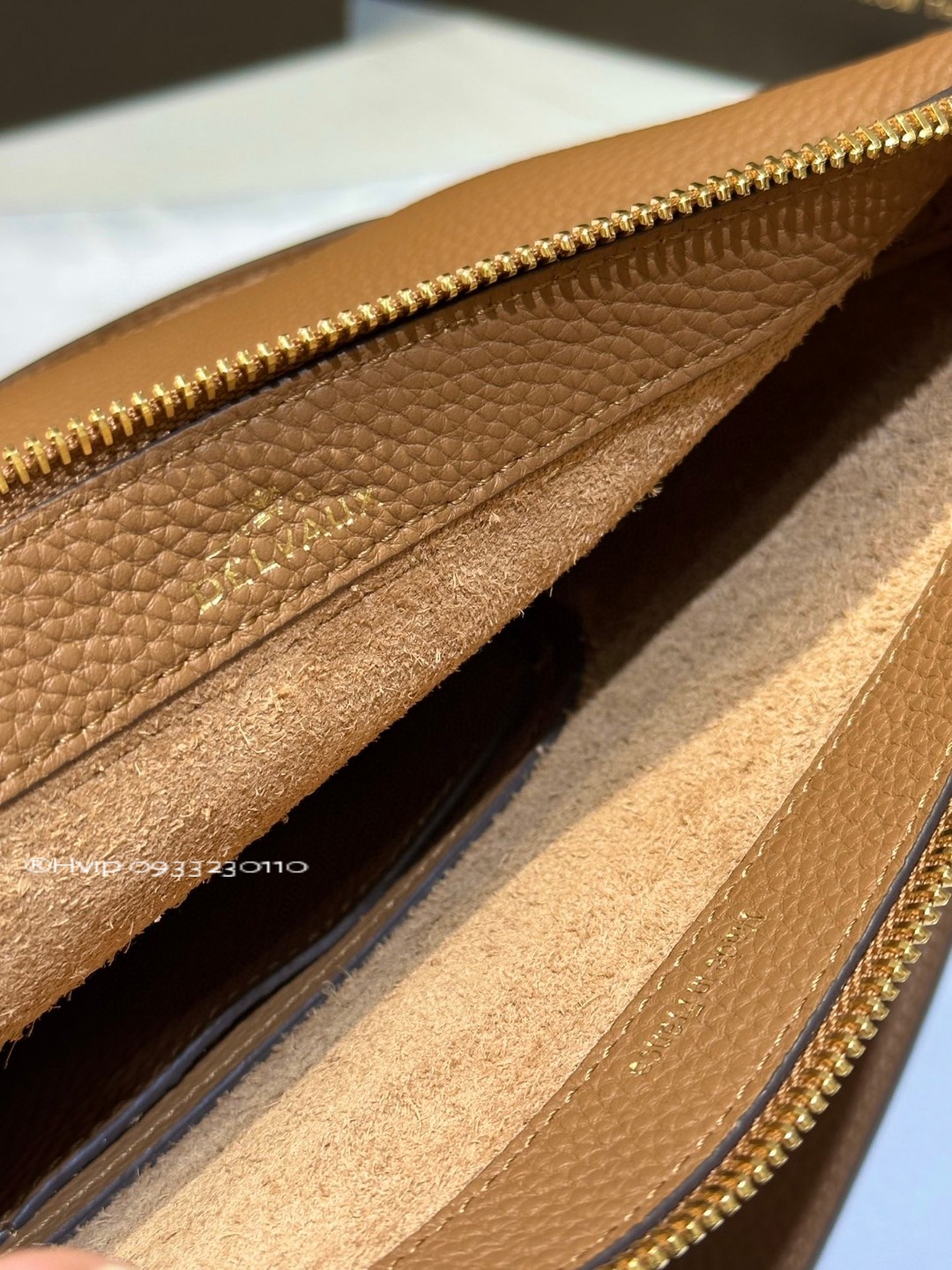 Delvaux Pin Swingin Taurillon Soft AA0601AQY