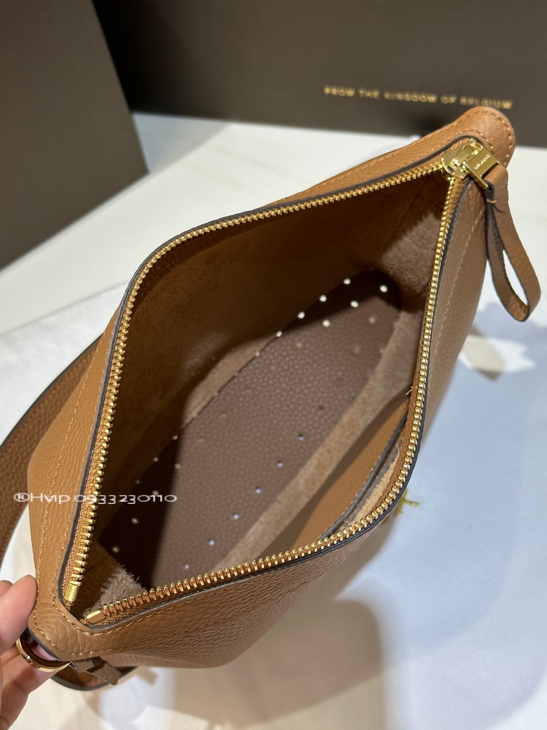 Delvaux Pin Swingin Taurillon Soft AA0601AQY