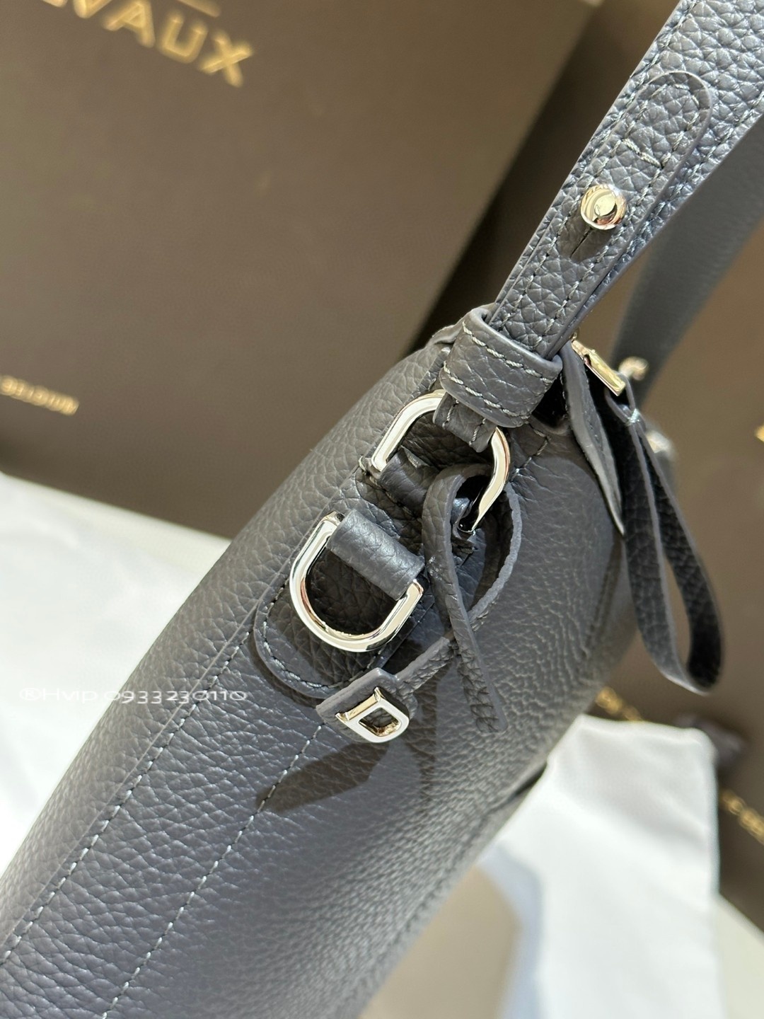 Delvaux Pin Swingin Taurillon Soft AA0601AQY gray
