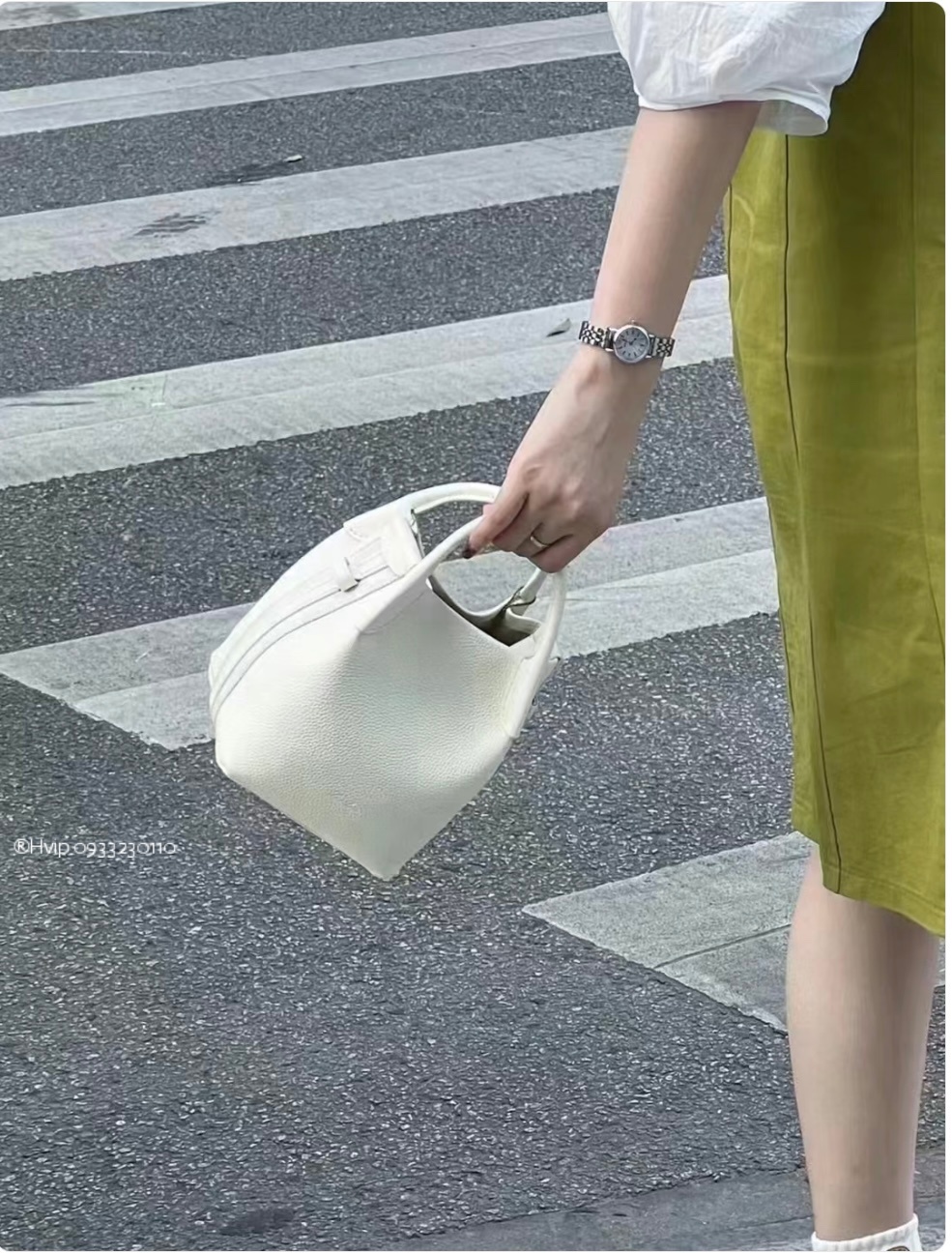 Loro Piana Micro Bale bag Grained Calfskin FAM7943 Whisper White (1615)