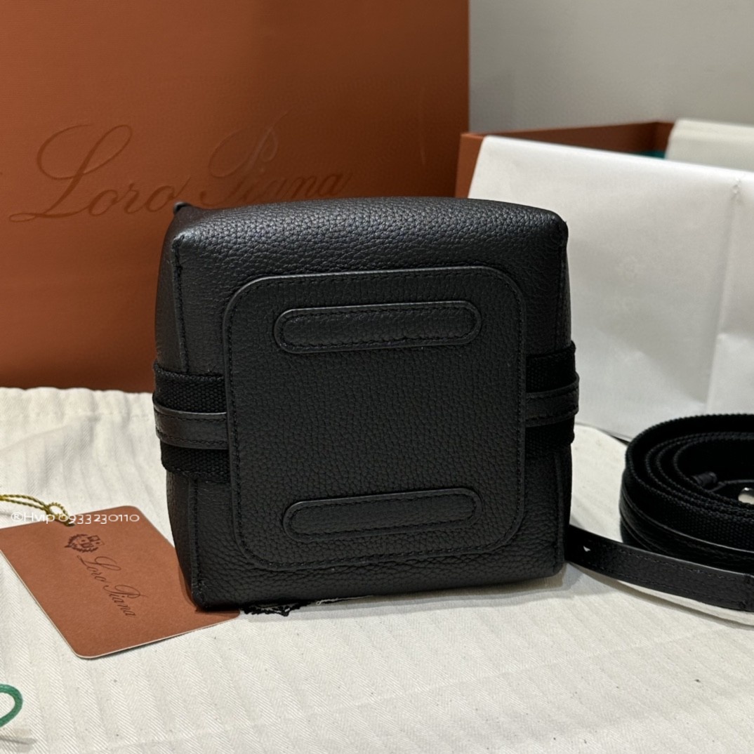 Loro Piana Micro Bale bag Grained Calfskin FAM7943 black (8000)