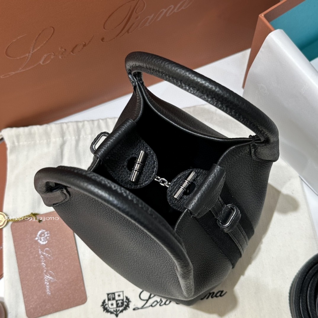 Loro Piana Micro Bale bag Grained Calfskin FAM7943 black (8000)