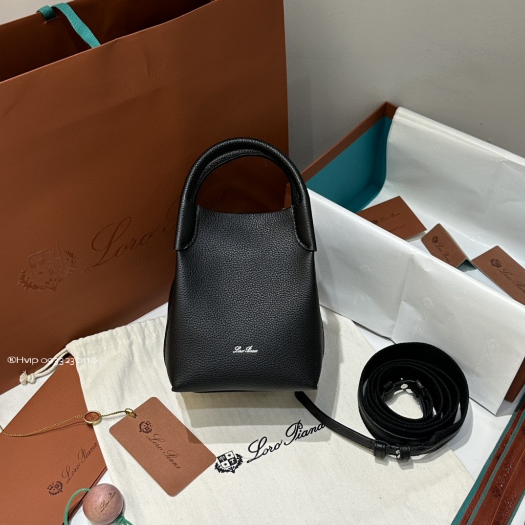 Loro Piana Micro Bale bag Grained Calfskin FAM7943 black (8000)