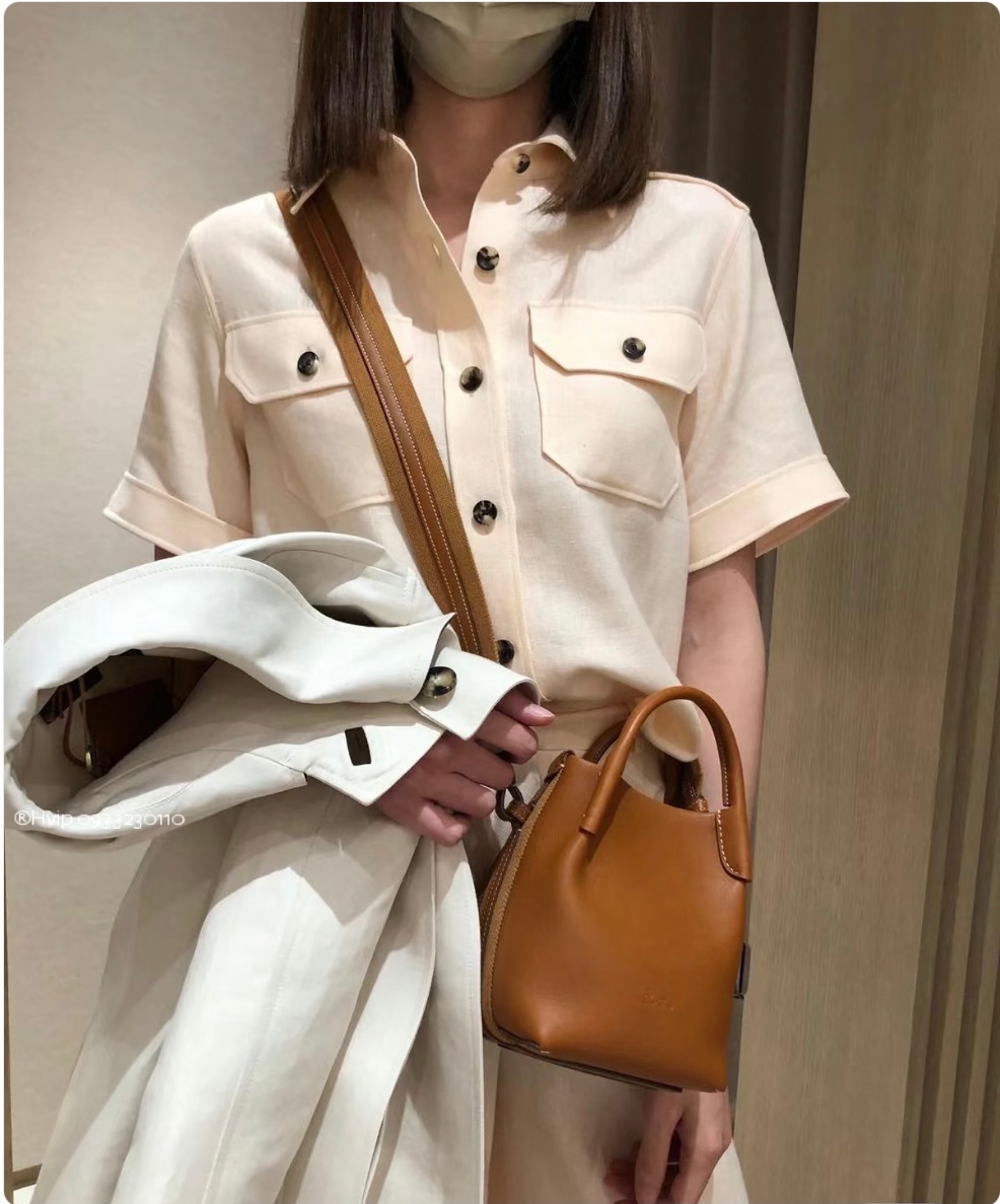 Loro Piana Micro Bale bag Smooth Calfskin FAN0807 Warm Tan (L08P)