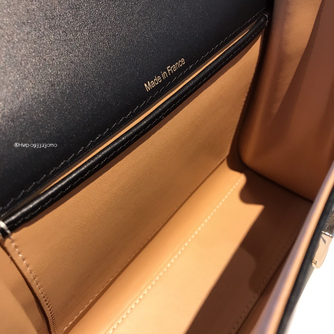 Delvaux Tempête Small in Silky Calf AA0613BQS black