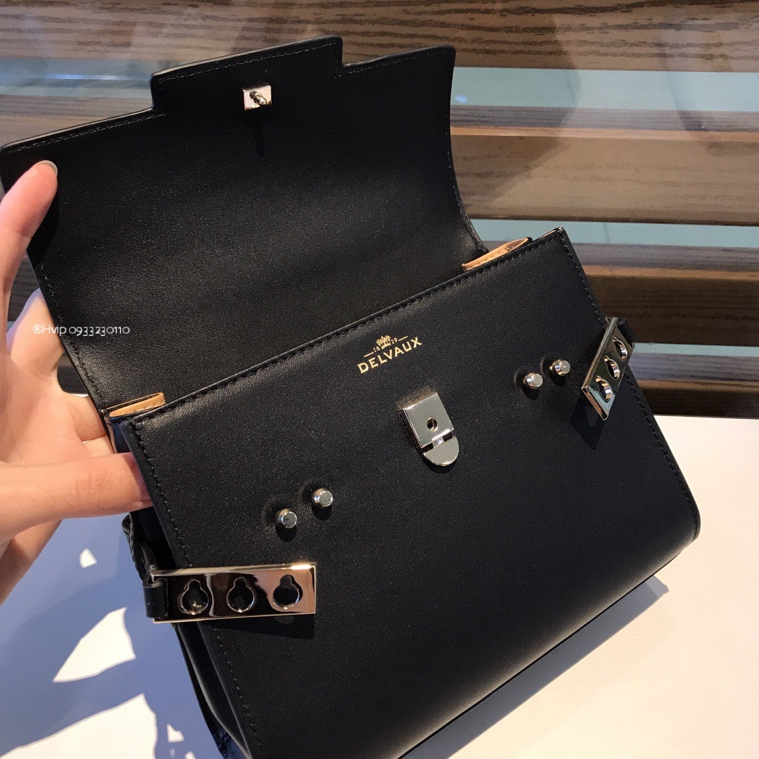 Delvaux Tempête Small in Silky Calf AA0613BQS black