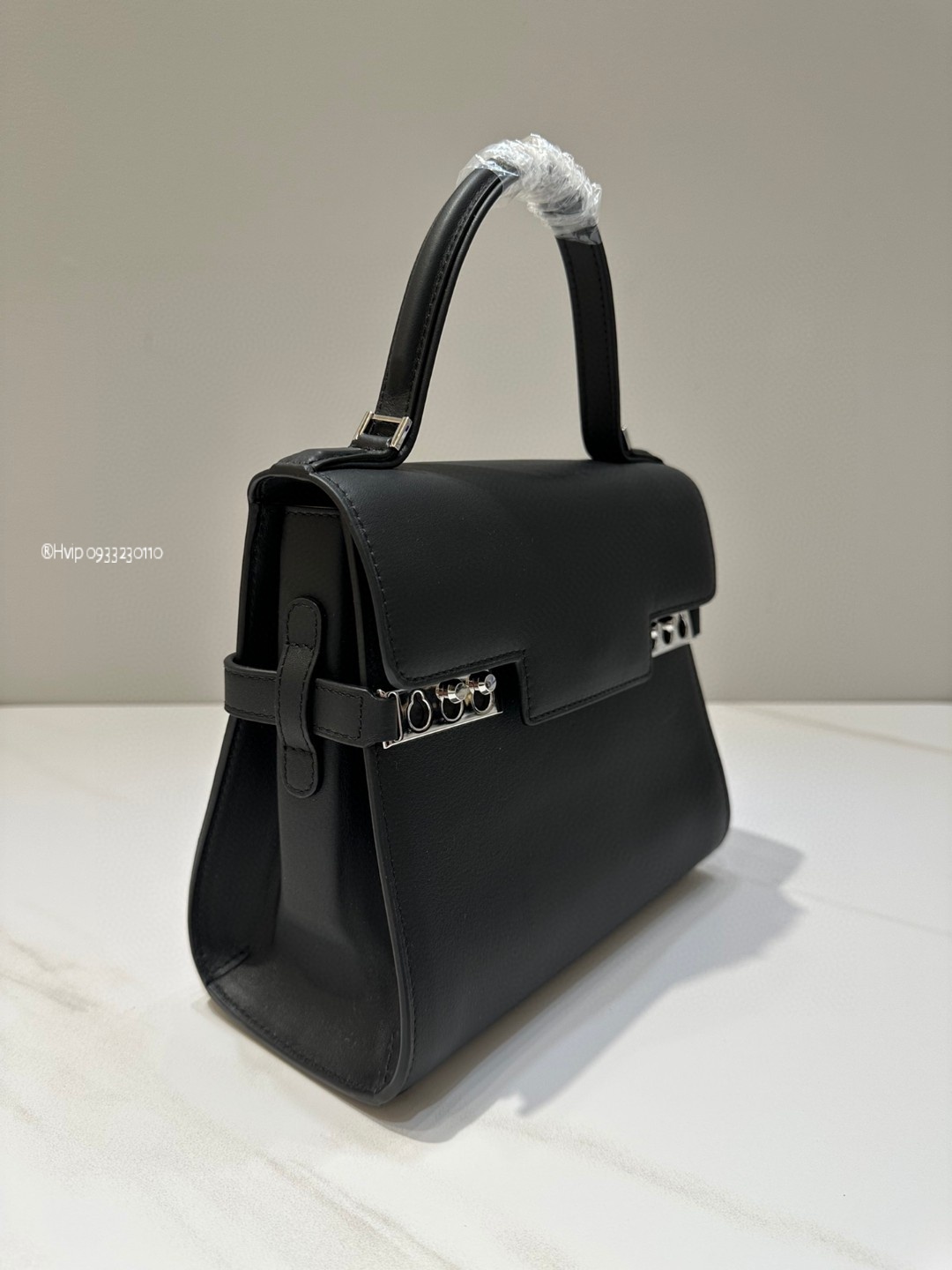 Delvaux Tempête PM in Silky Calf AA0612BQS099ZDO black PHW