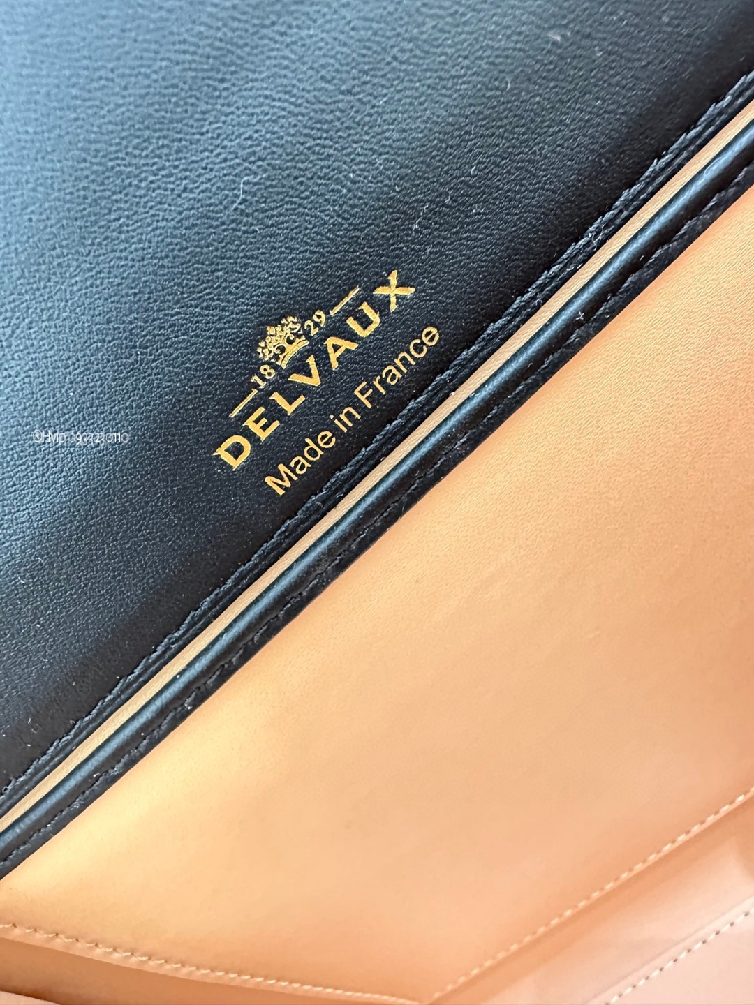 Delvaux Tempête PM in Silky Calf AA0612BQS099ZDO black GHW
