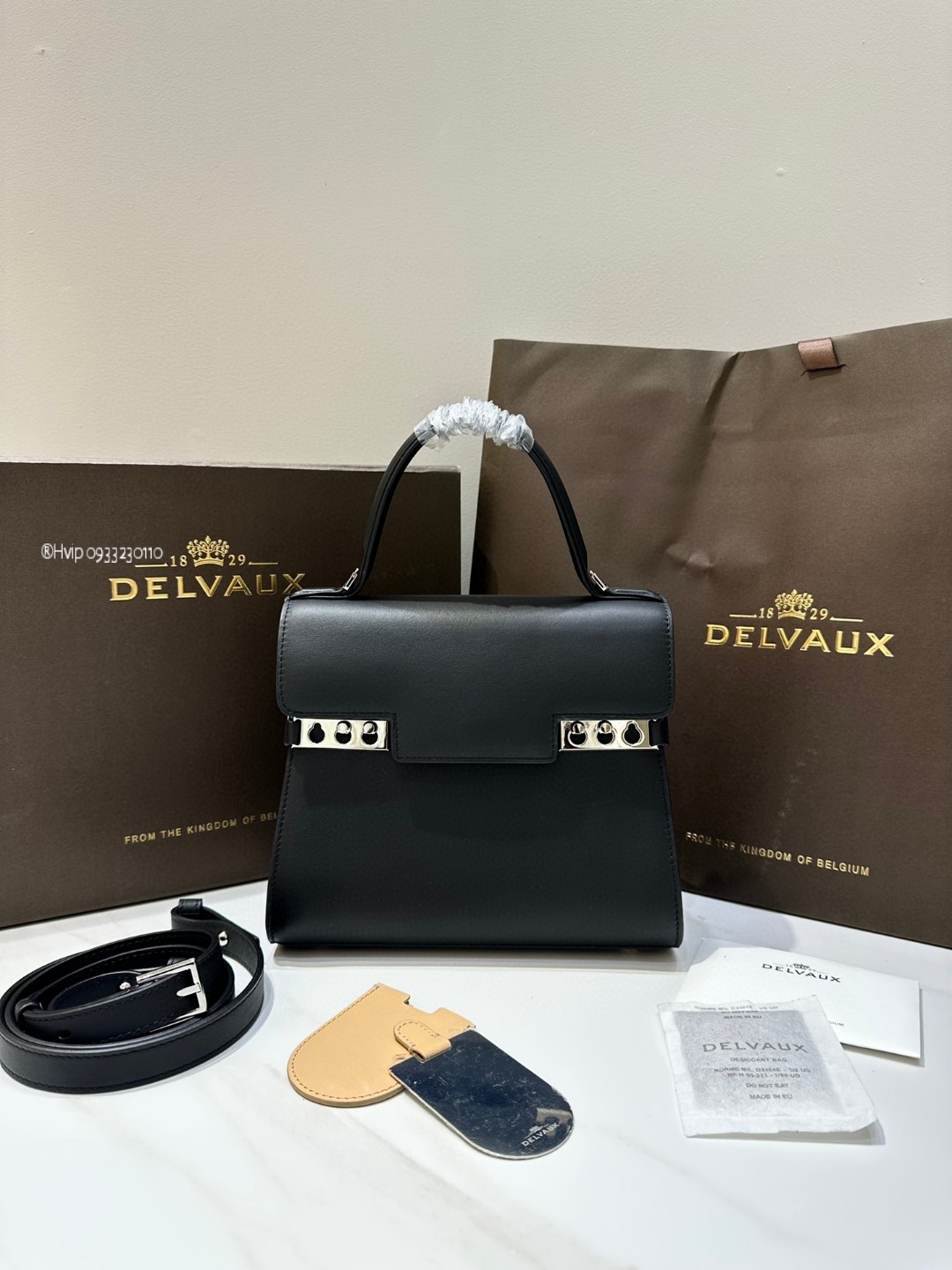 Delvaux Tempête PM in Silky Calf AA0612BQS099ZDO black PHW