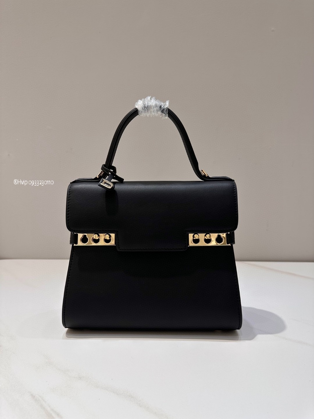 Delvaux Tempête PM in Silky Calf AA0612BQS099ZDO black GHW