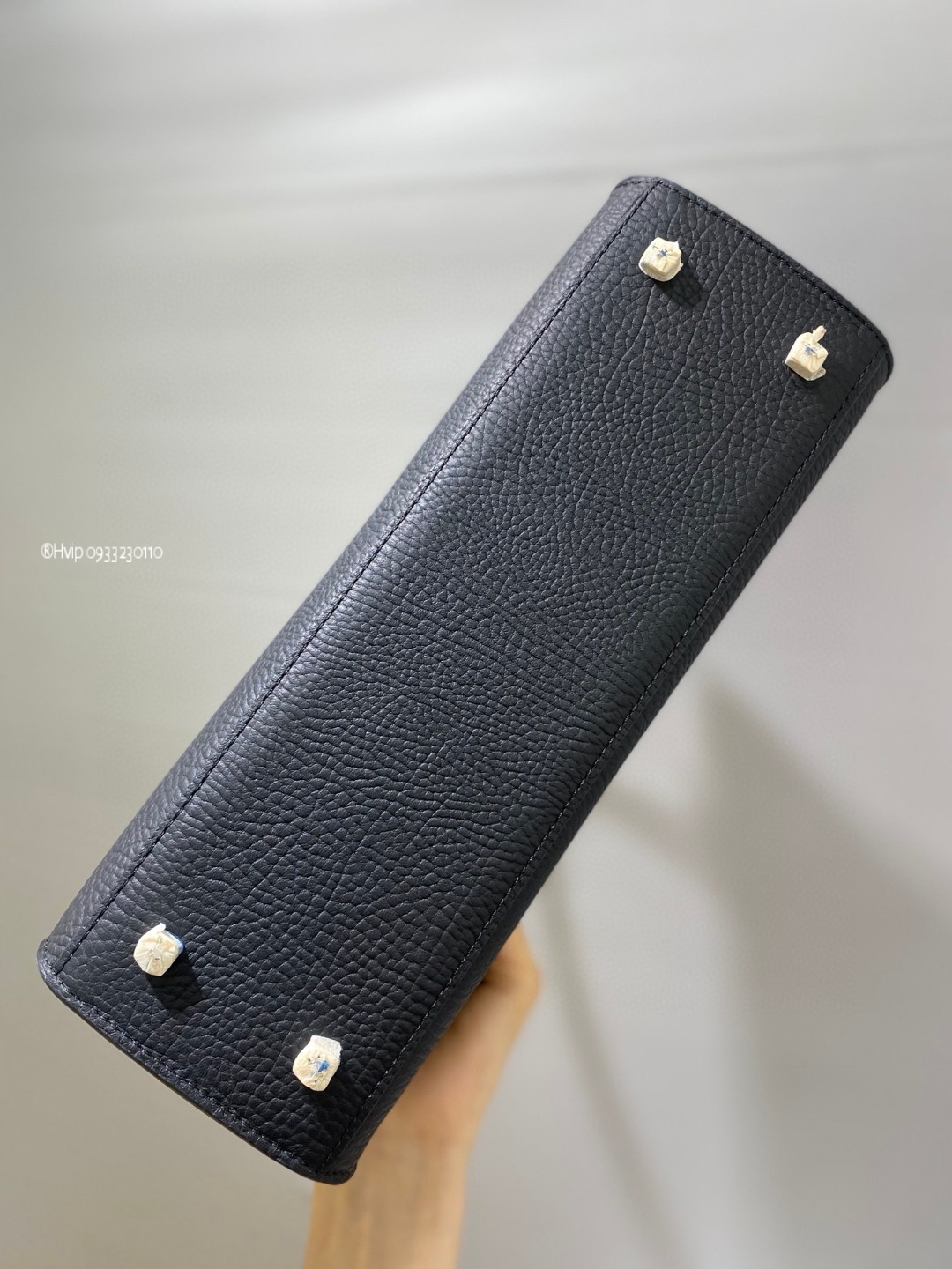 Copy of Delvaux Tempête MM in Crispy Calf AA0611AMF black GHW