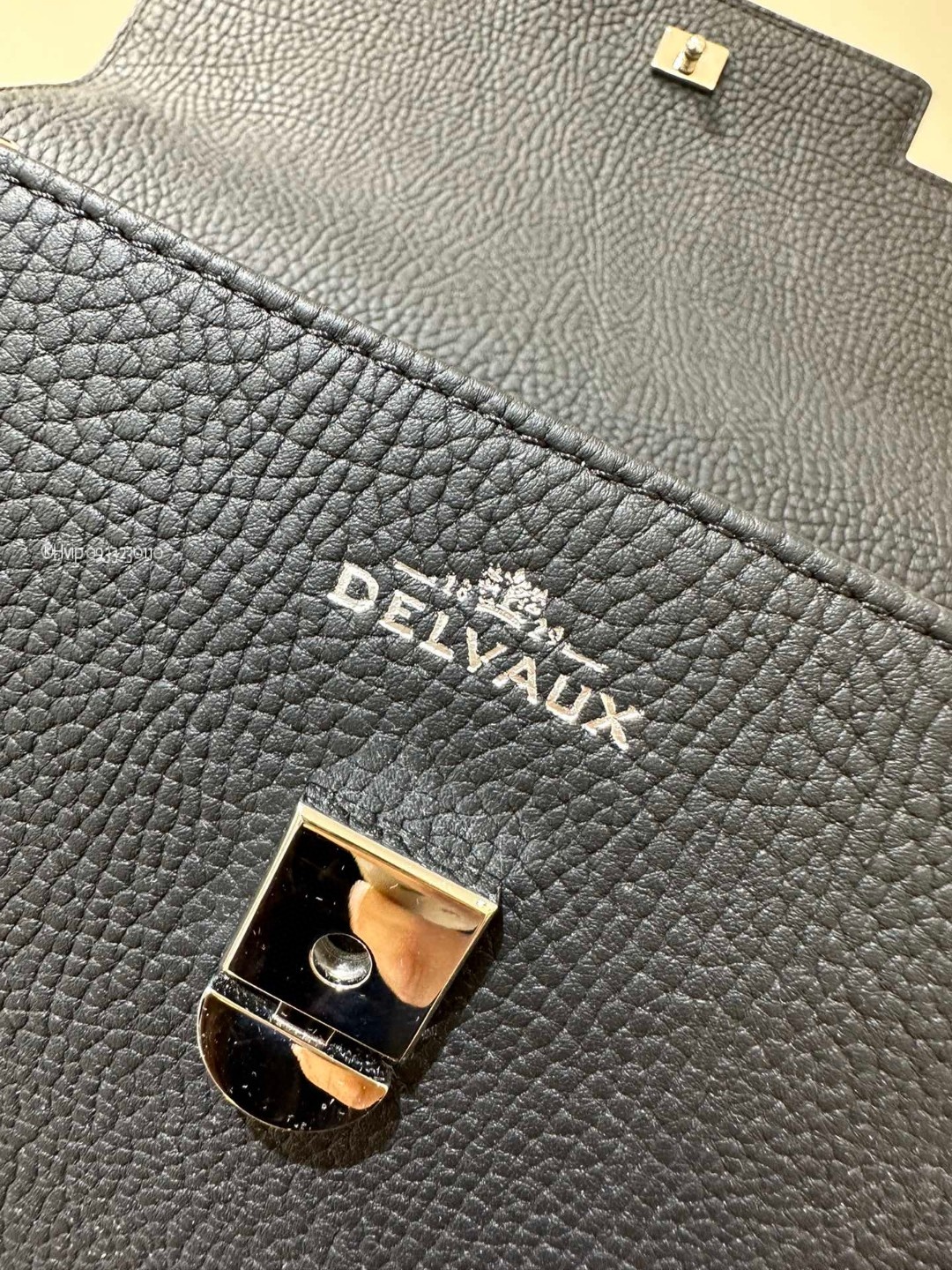 Delvaux Tempête MM in Crispy Calf AA0611AMF black PHW