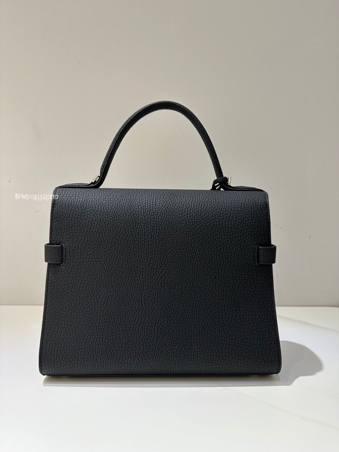 Delvaux Tempête MM in Crispy Calf AA0611AMF black PHW