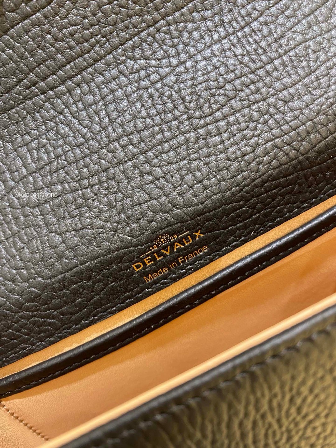 Delvaux Tempête PM in Crispy Calf leather AA0612AMF Black GHW