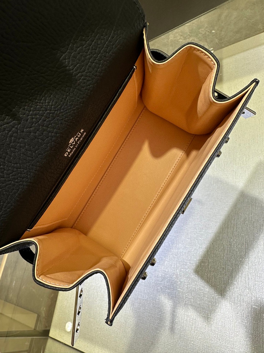 Delvaux Tempête PM in Crispy Calf leather AA0612AMF Black PHW