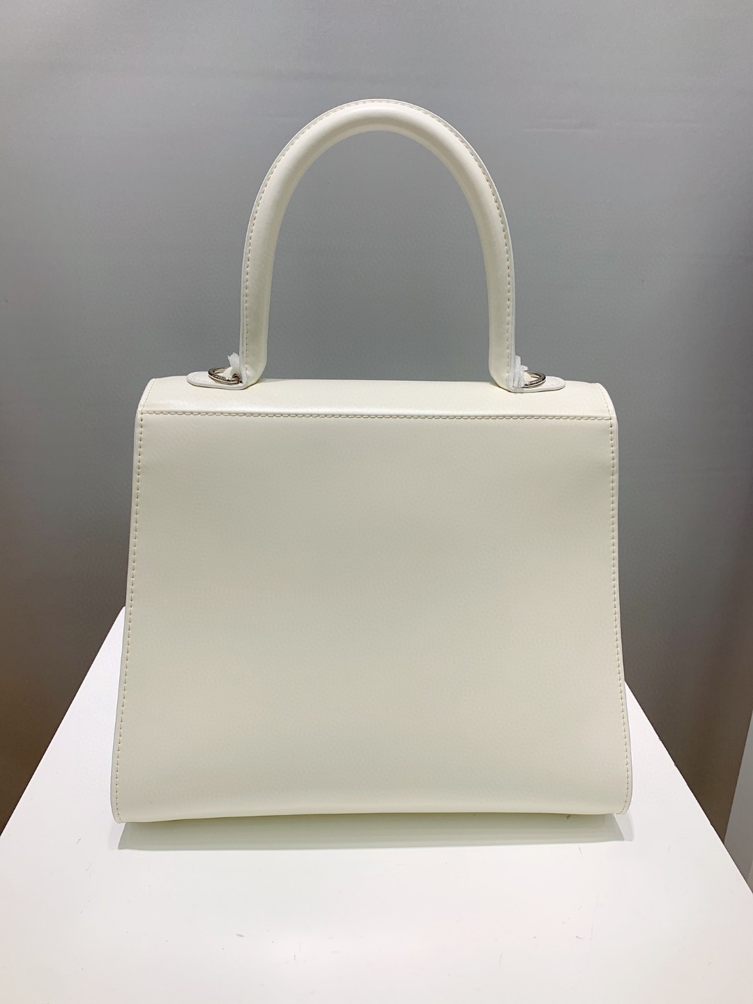 Delvaux L'Humour MM in Box Calf AA0661AAM white