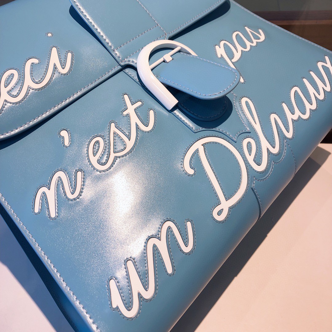 Delvaux L'Humour MM in Box Calf AA0661AAM
