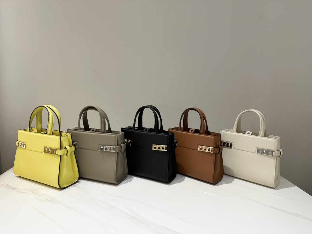 Delvaux Tempête Crush Small in Silky Calf AA0646BQS gold