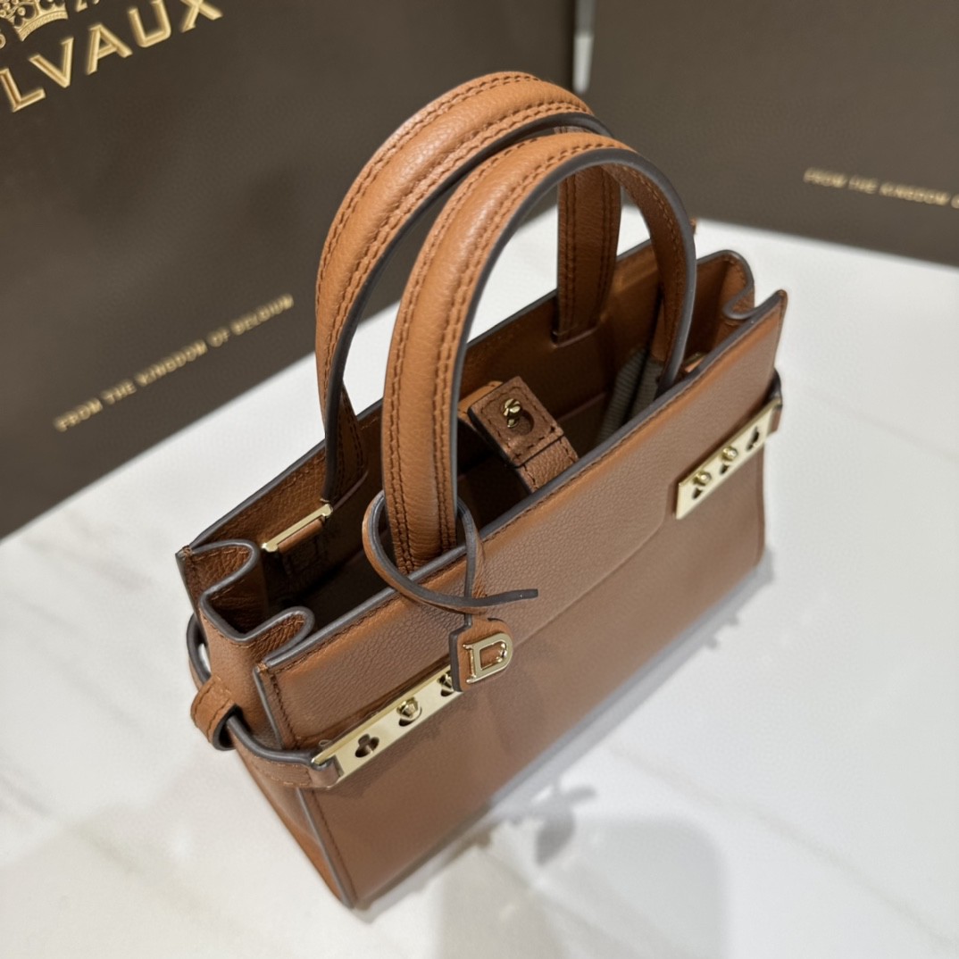 Delvaux Tempête Crush Small in Silky Calf AA0646BQS gold