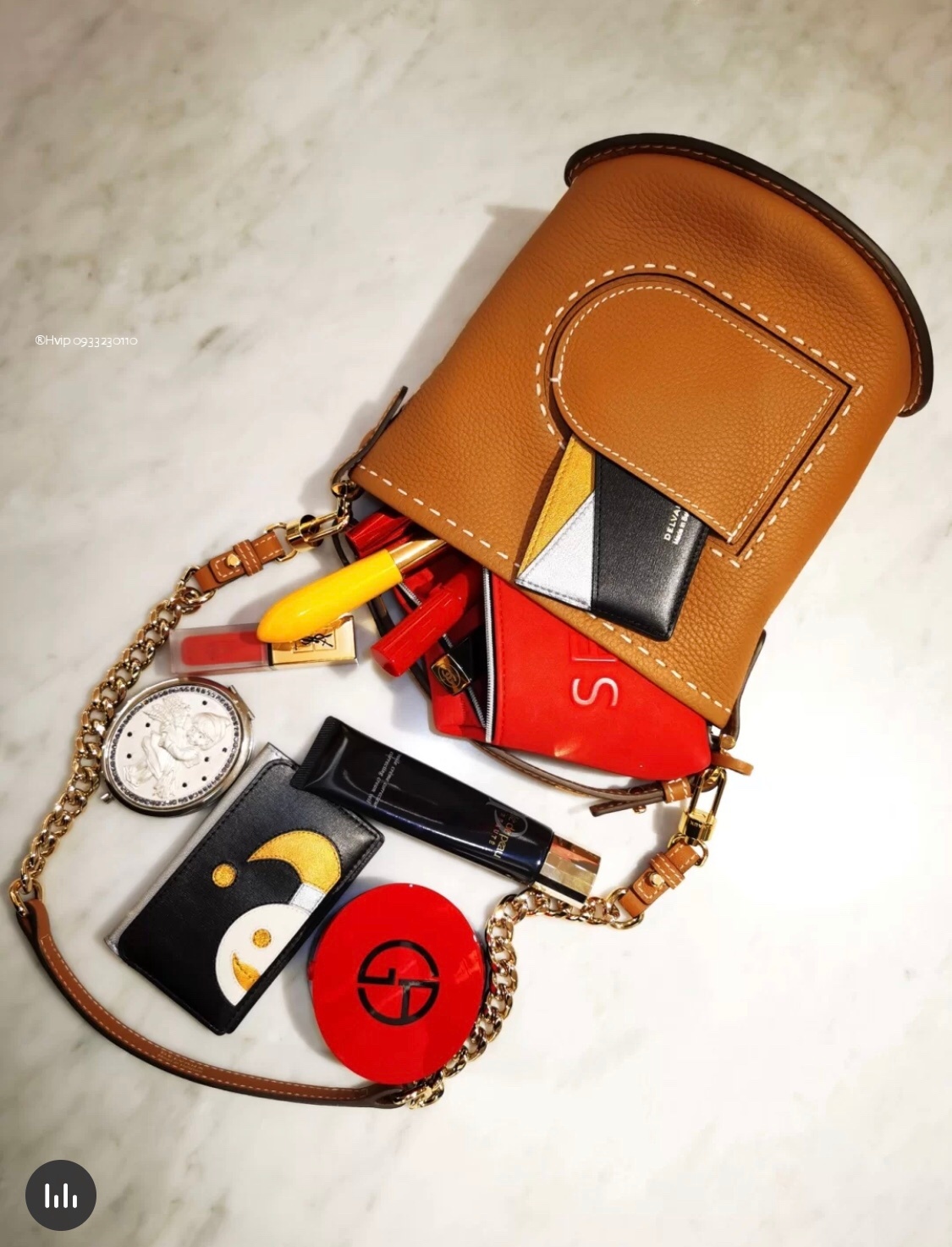 Delvaux Pin Mini Bucket Surpiquéen Taurillon Soft AA0607ATT0ADNDO Vegetal - Ivory