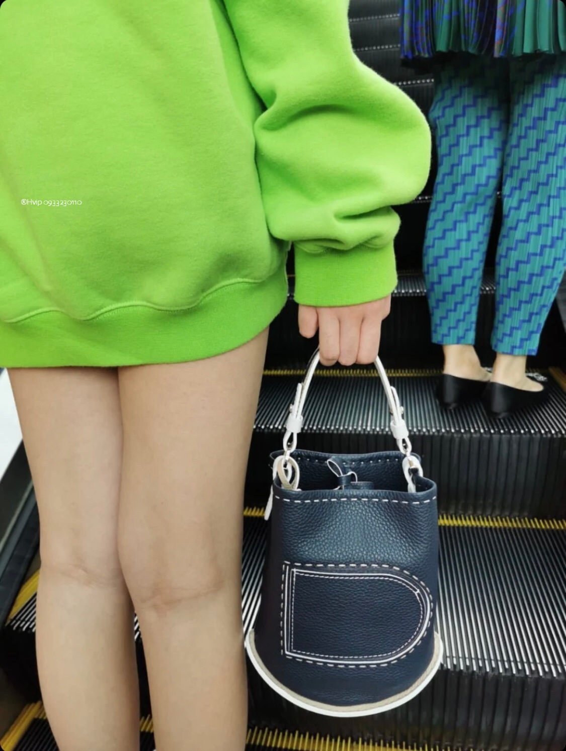 Delvaux Pin Mini Bucket Surpiquéen Taurillon Soft AA0607ATT blue