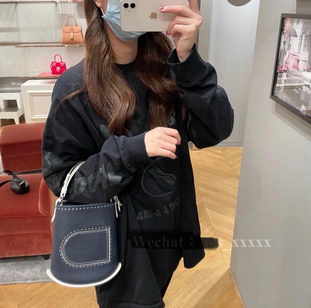 Delvaux Pin Mini Bucket Surpiquéen Taurillon Soft AA0607ATT blue