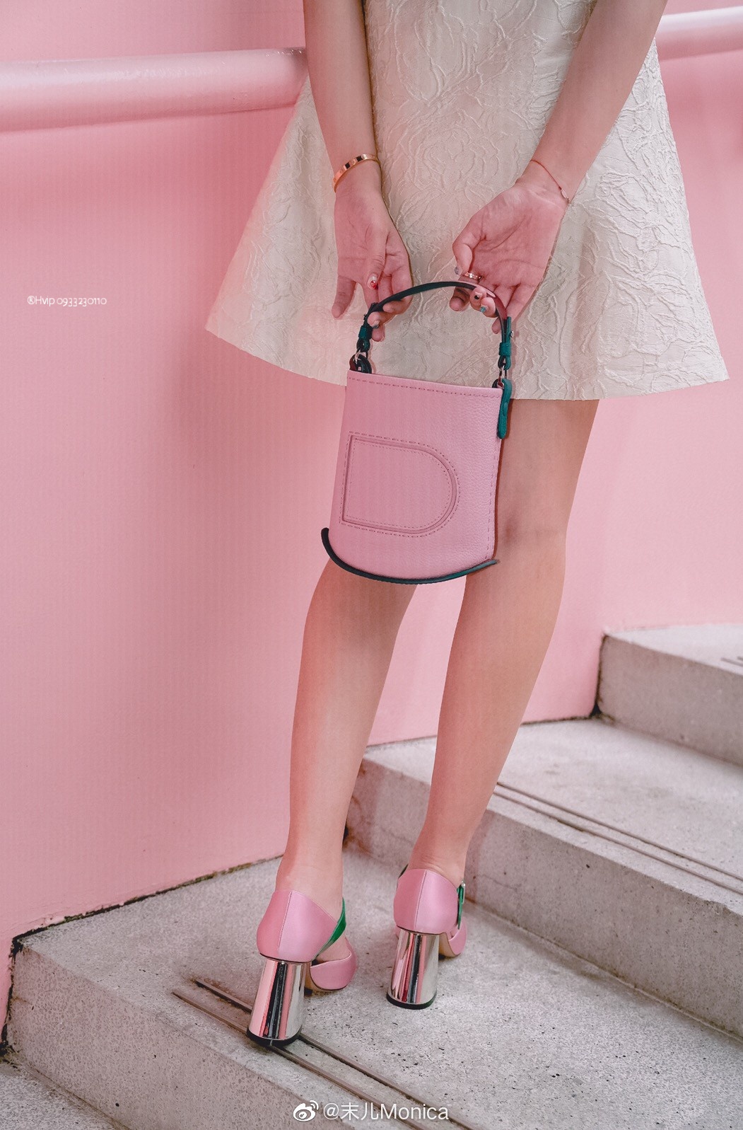 Delvaux Pin Mini Bucket Surpiquéen Taurillon Soft AA0607ATT pink