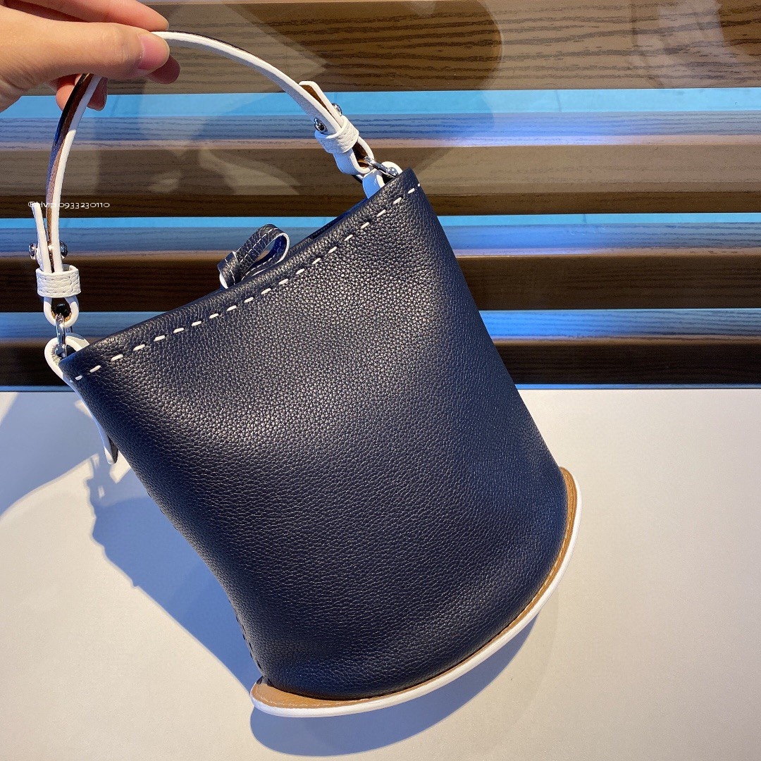 Delvaux Pin Mini Bucket Surpiquéen Taurillon Soft AA0607ATT blue