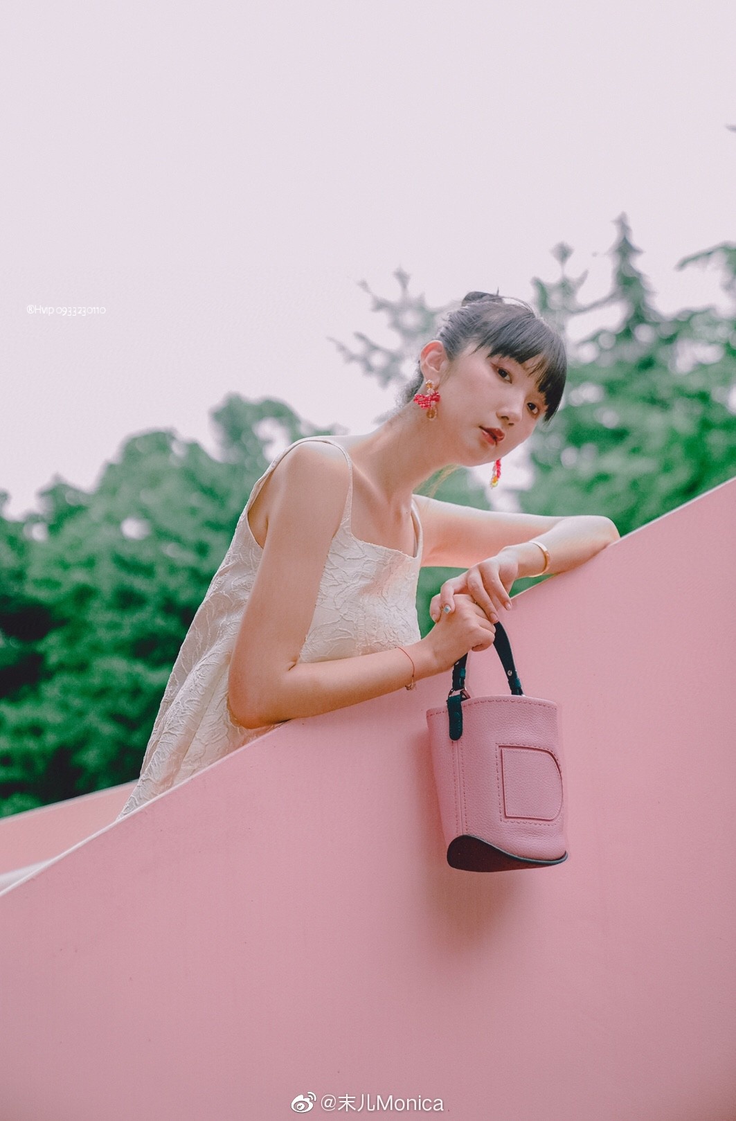 Delvaux Pin Mini Bucket Surpiquéen Taurillon Soft AA0607ATT pink