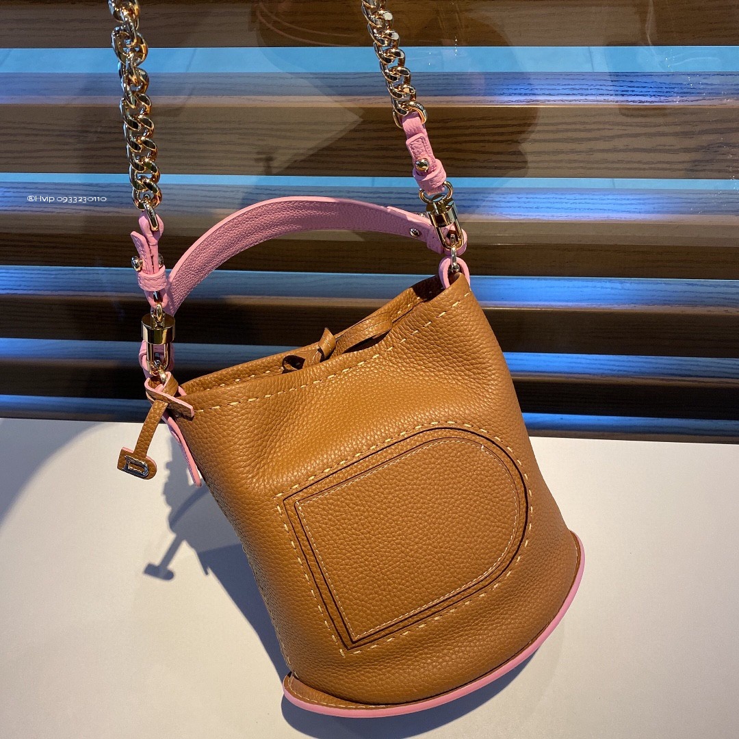 Delvaux Pin Mini Bucket Surpiquéen Taurillon Soft AA0607ATT0ADNDO gold /pink