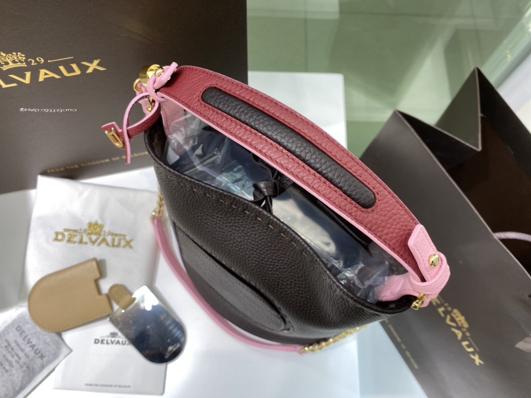 Delvaux Pin Mini Bucket Surpiquéen Taurillon Soft AA0607ATT0ADNDO black/pink