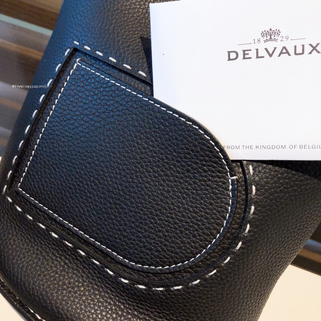 Delvaux Pin Mini Bucket Surpiquéen Taurillon Soft AA0607ATT0ADNDO black
