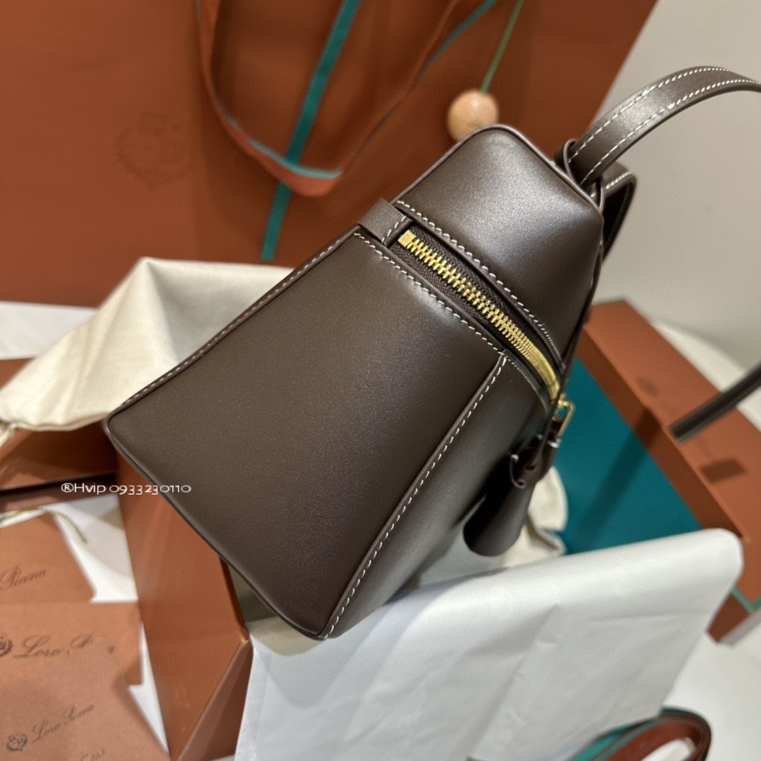 Loro Piana Extra Bag L27 Smooth Calfskin Dark Chocolate Licorice (H0KL)FAN3462