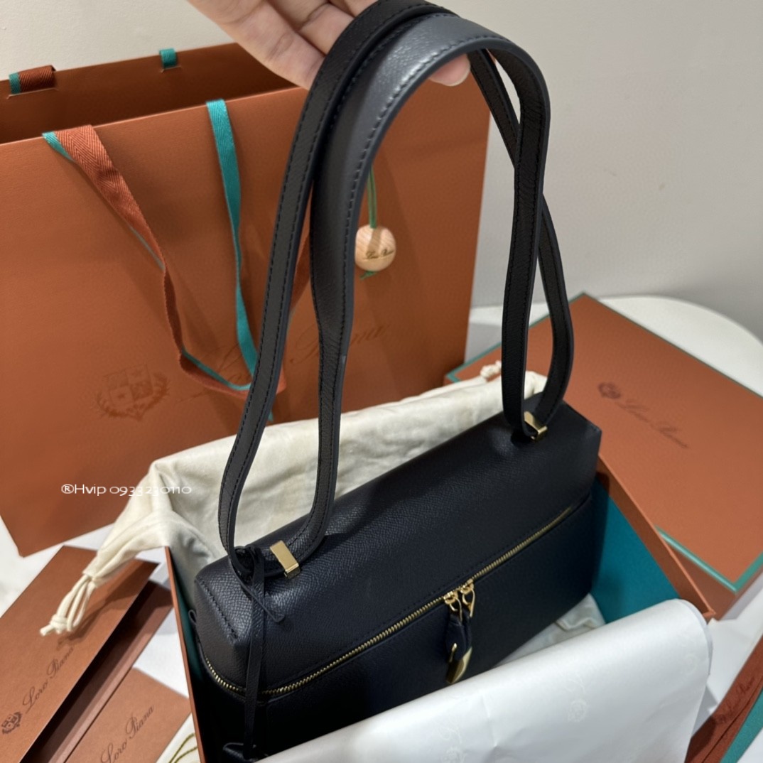Loro Piana Extra Bag L27 Textured Calfskin black (8000) FAN4085