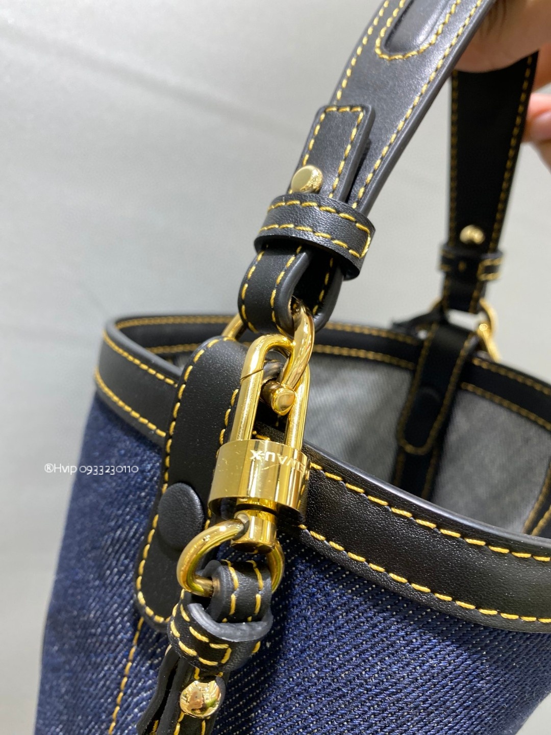 Delvaux Pin Mini Bucket denim blue