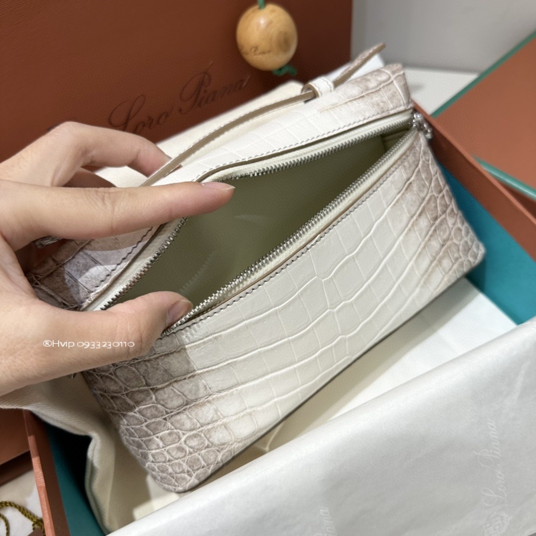 Loro Piana Extra Pocket L19 crocodile