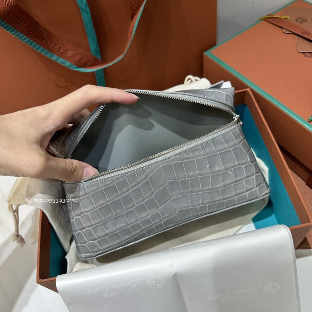 Loro Piana Extra Pocket L19 crocodile